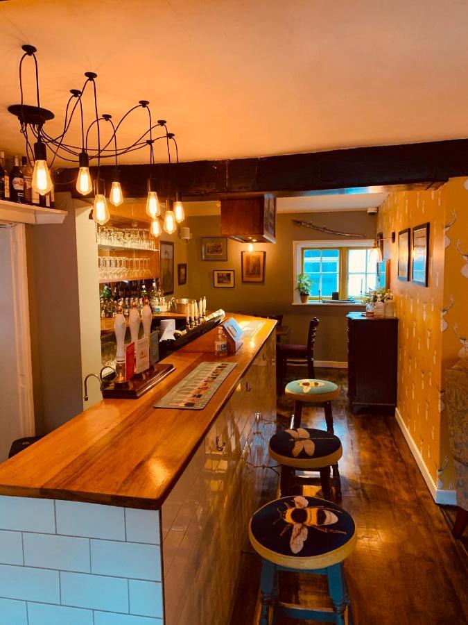 The Swan Inn Midhurst Buitenkant foto
