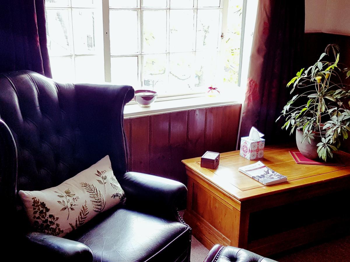 The Swan Inn Midhurst Buitenkant foto